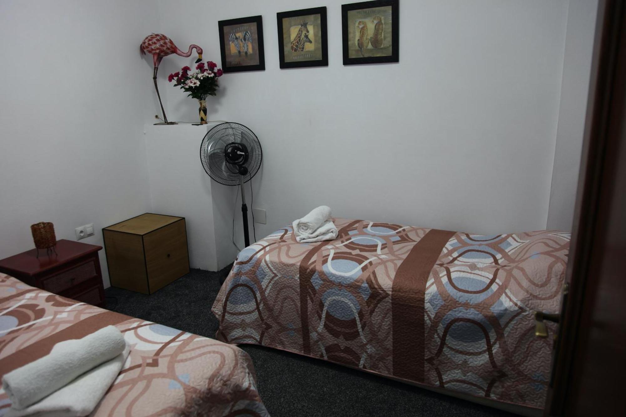 The Dragonfly Retreat Apartment Malaga Bagian luar foto