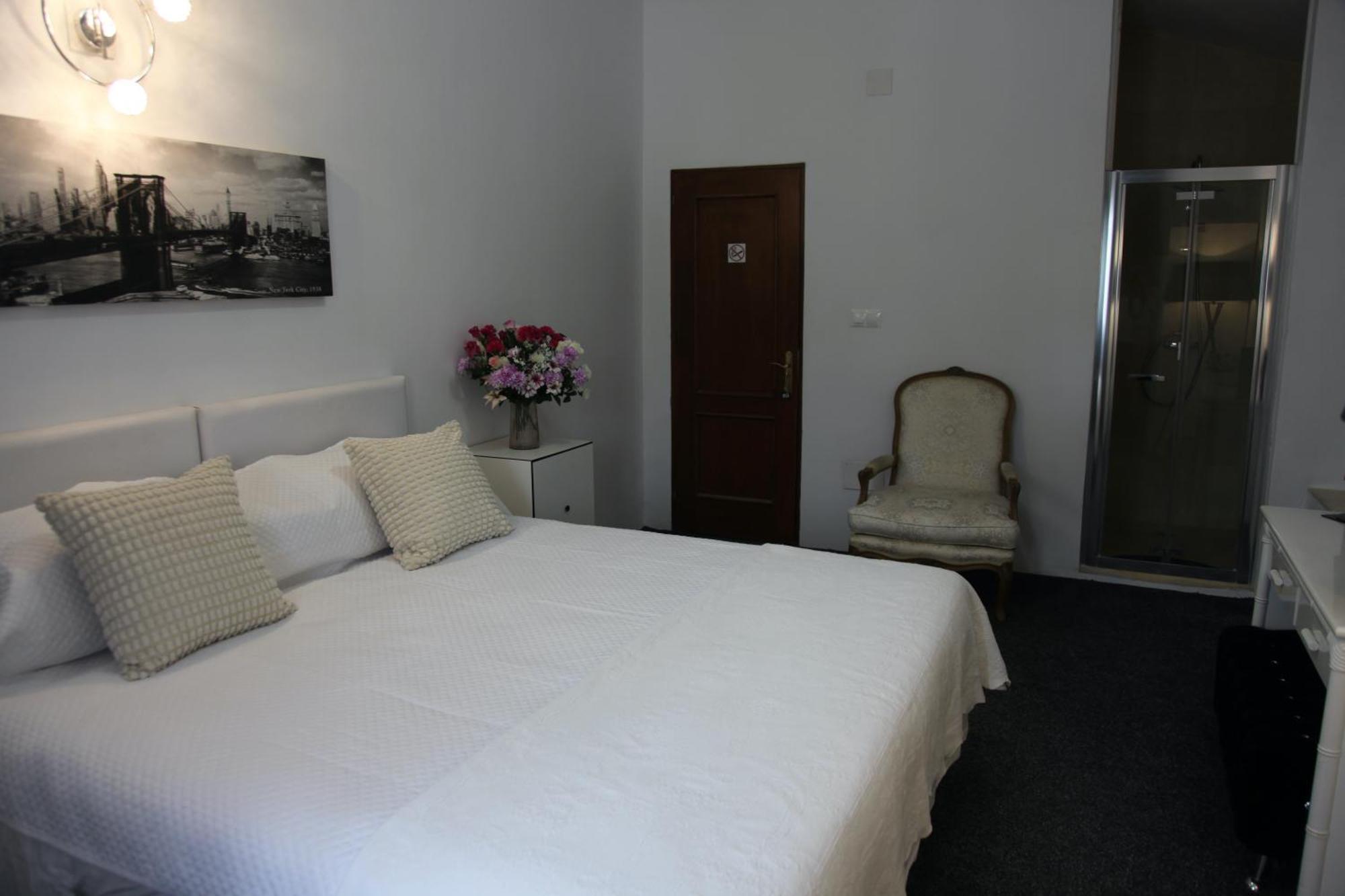 The Dragonfly Retreat Apartment Malaga Bagian luar foto