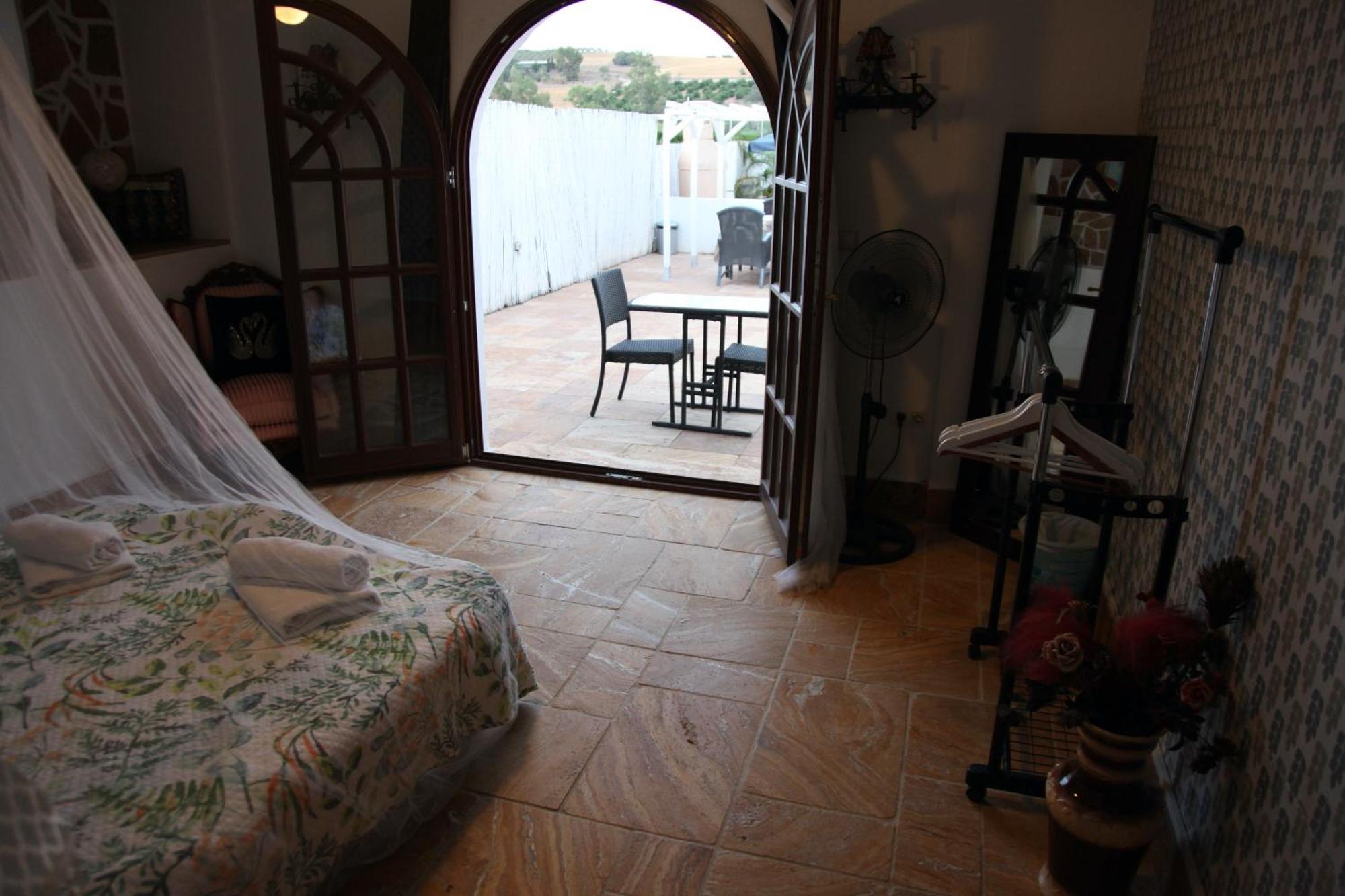 The Dragonfly Retreat Apartment Malaga Bagian luar foto